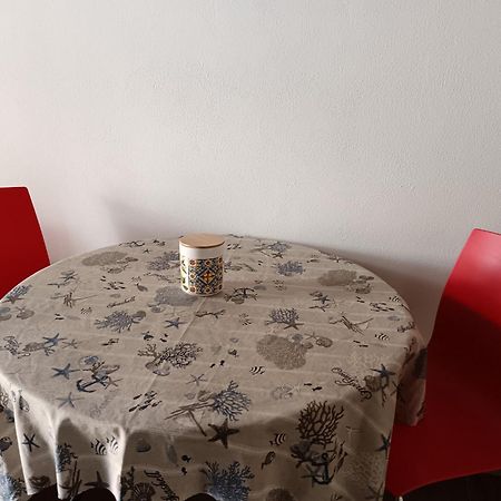 Appartamento Con Terrazzo Privato E Netflix Cagliari Zewnętrze zdjęcie