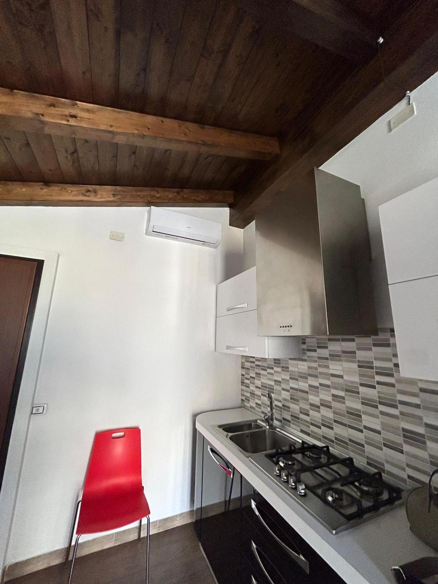 Appartamento Con Terrazzo Privato E Netflix Cagliari Zewnętrze zdjęcie